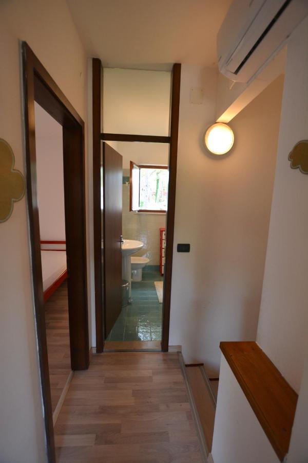 Villa In Lignano Riviera Comfortable Lignano Sabbiadoro Eksteriør billede