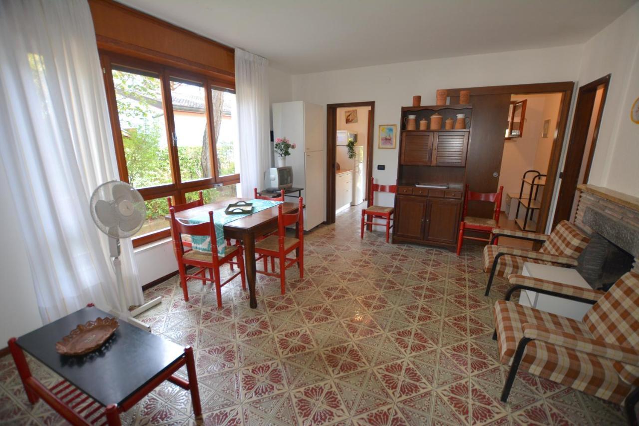 Villa In Lignano Riviera Comfortable Lignano Sabbiadoro Eksteriør billede