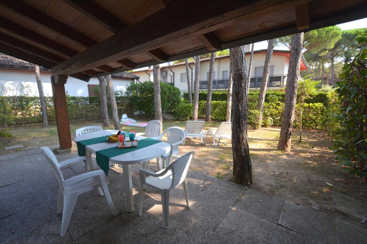 Villa In Lignano Riviera Comfortable Lignano Sabbiadoro Eksteriør billede