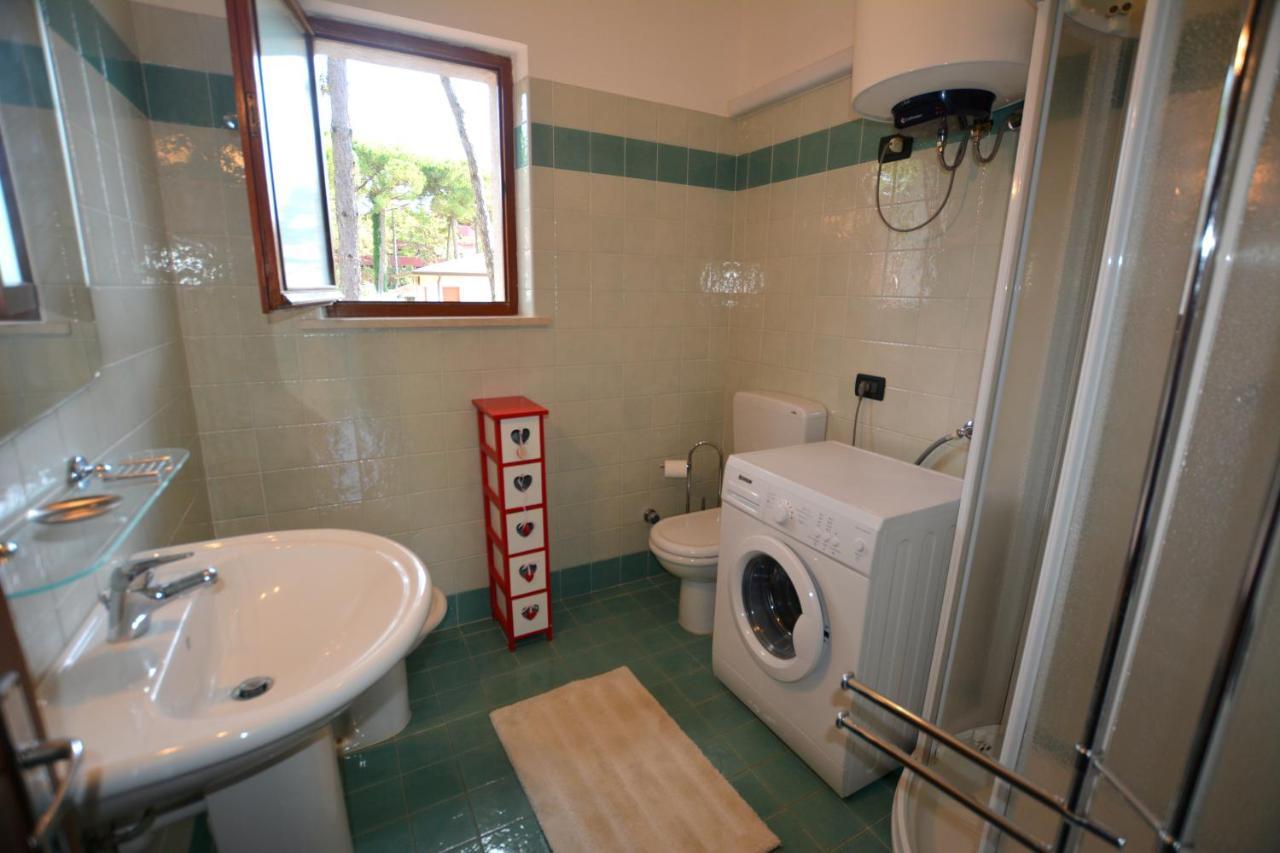 Villa In Lignano Riviera Comfortable Lignano Sabbiadoro Eksteriør billede